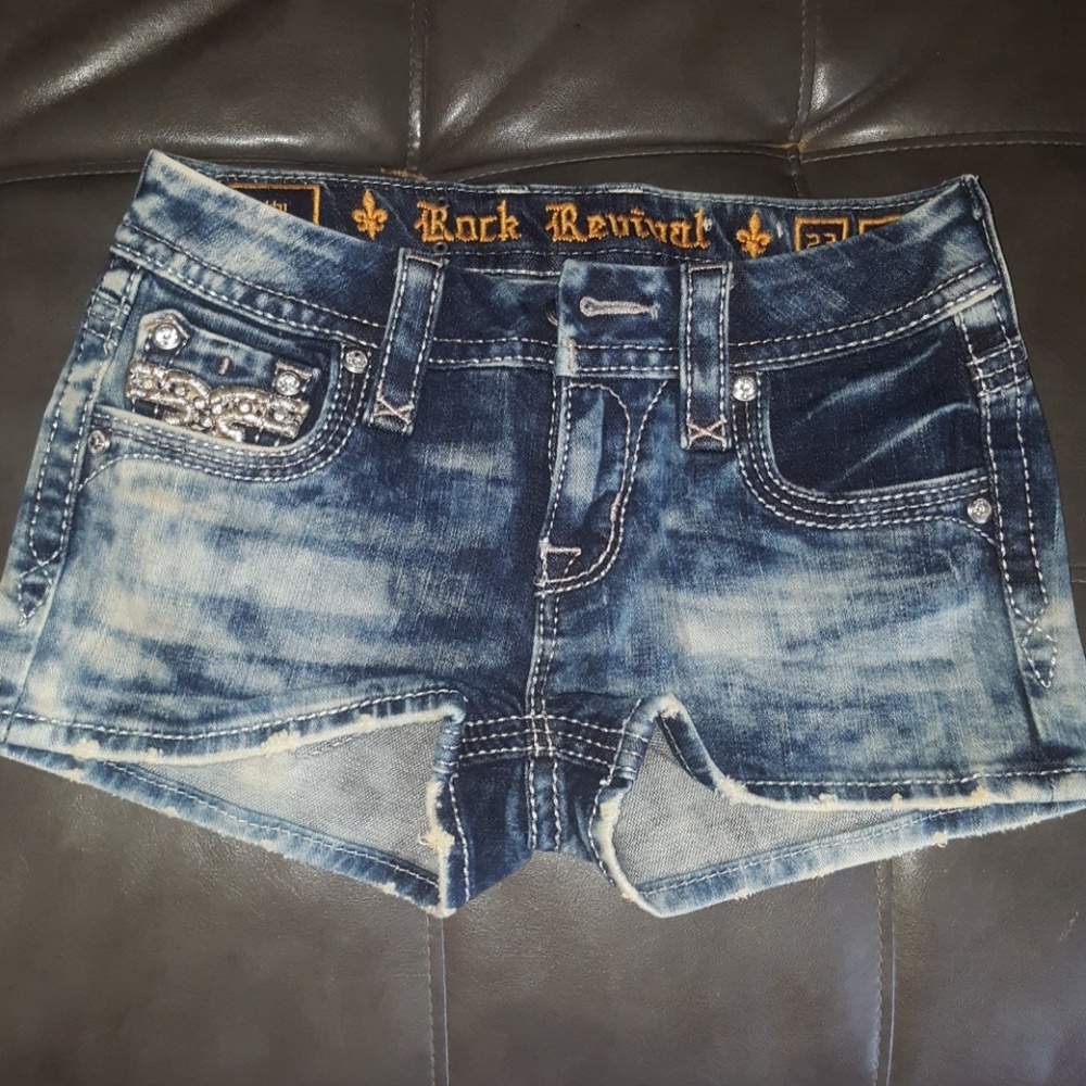 Rock revival shorts size 23